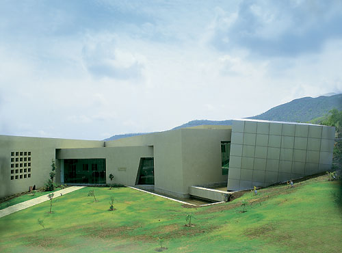 Научно-исследовательский центр, оснащенный самым современным оборудованием (г. Пуна)