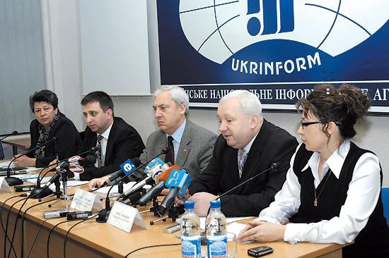 Слева направо: Алла Хабарова, Игорь Поканевич, Кестутис Мискинис, Юрий Фещенко
