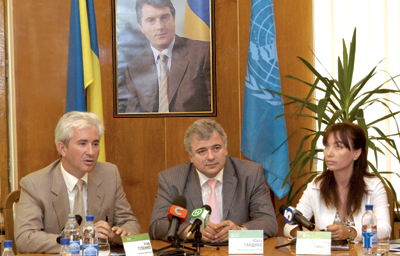 Слева направо: Игорь Гиленко, Юрий Гайдаев, Людмила Гаевая