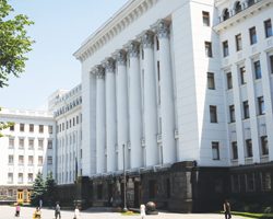 РНБО прийняла рішення щодо стану соціально-демографічної ситуації та охорони здоров’я в Україні