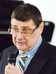 Владислав Страшный, доктор фармацевтических наук, профессор, заведующий кафедрой промышленной фармации КНУТД
