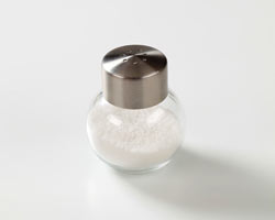 Какую соль выбрать, поваренную или морскую?