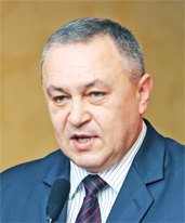 Олег Никулишин