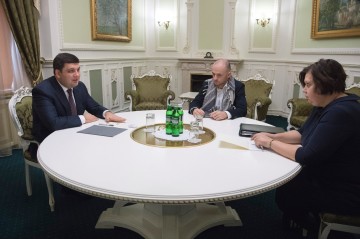 Прем'єр-міністр України зустрівся з новопризначеною головою Держлікслужби